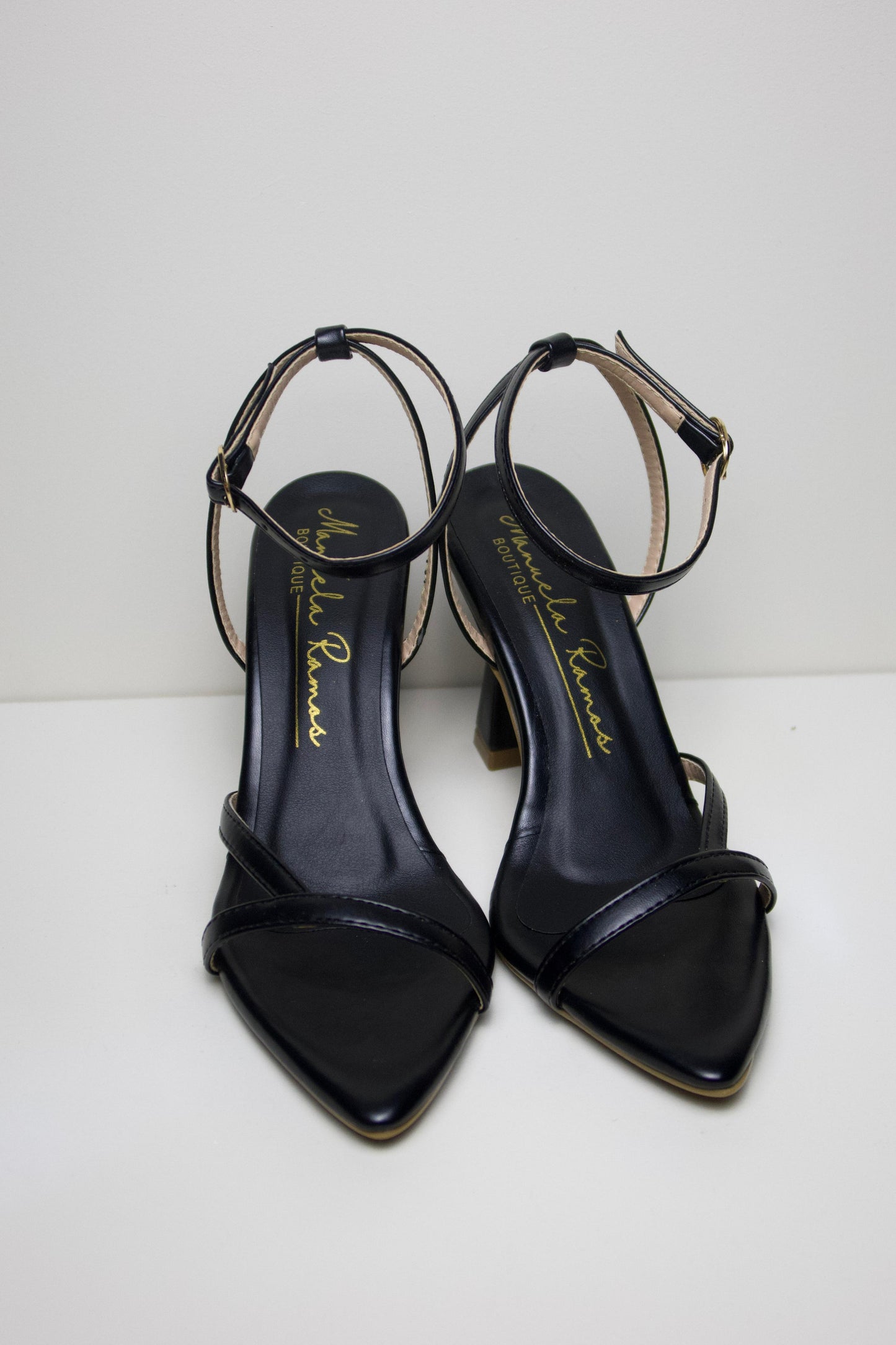 MARYLAND CREMA Y NEGROS