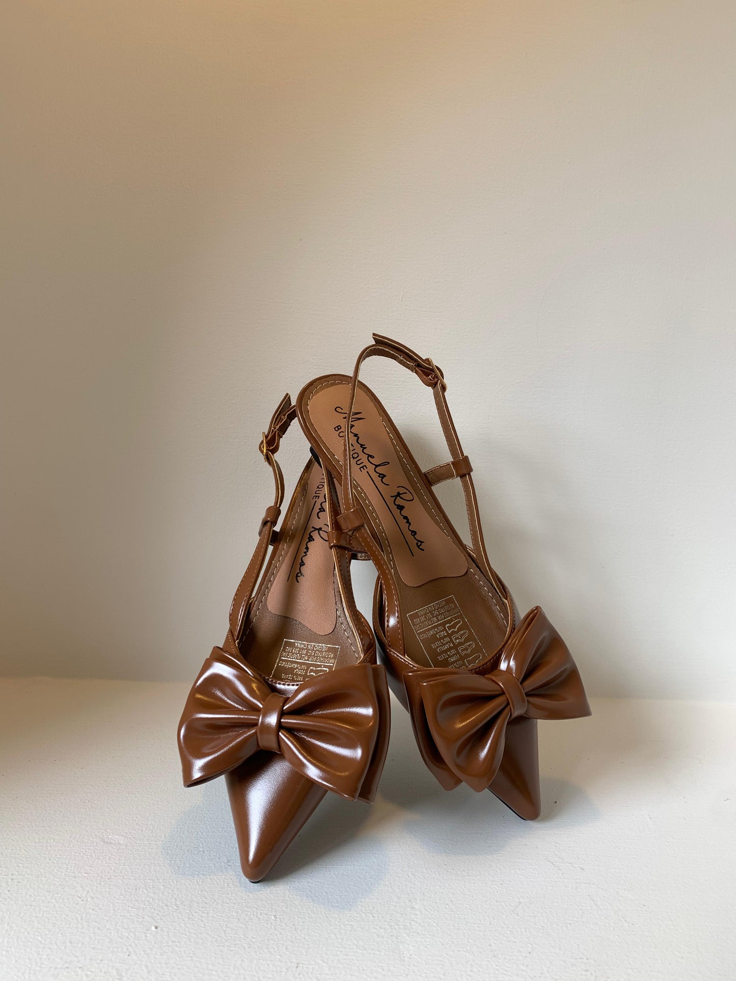 KITTEN HEELS
