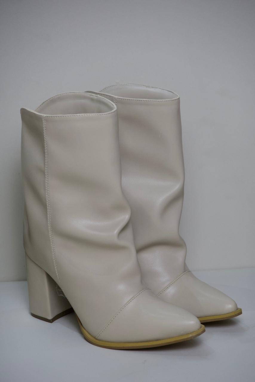 MAISON BOOTS